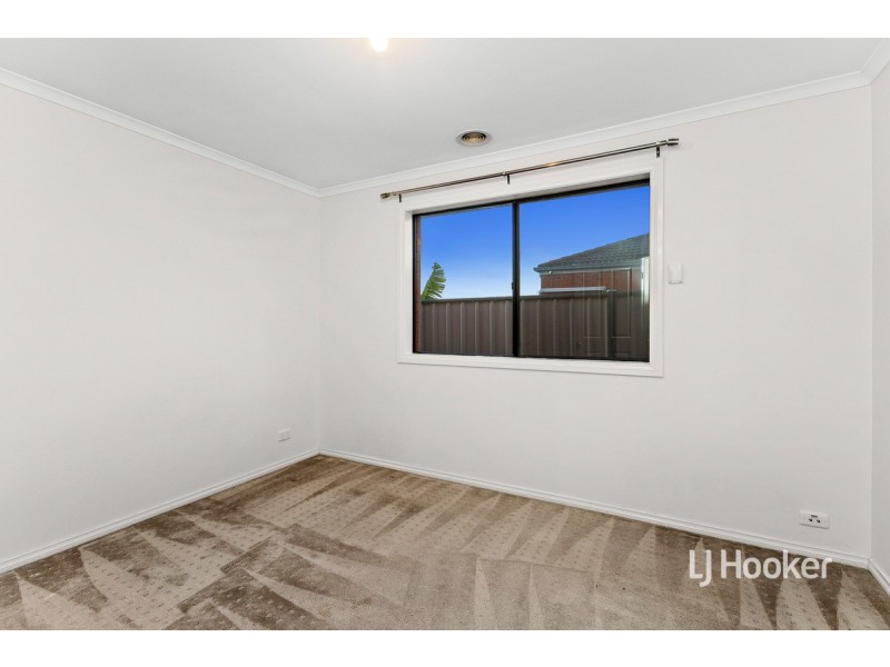 6 Lindrum Outlook, Tarneit VIC 3029