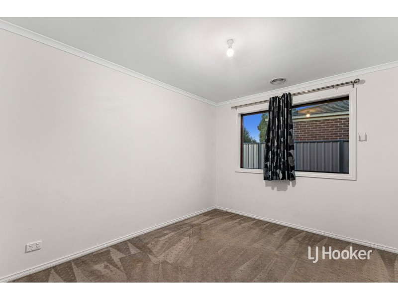 6 Lindrum Outlook, Tarneit VIC 3029