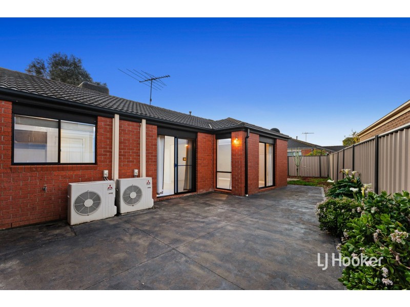 6 Lindrum Outlook, Tarneit VIC 3029