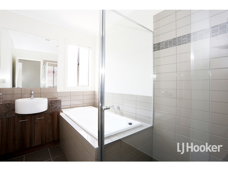 44 Toritta Way, Truganina VIC 3029