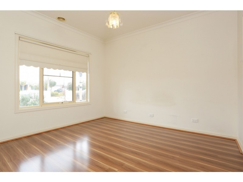 5 Fullard Close, Point Cook VIC 3030