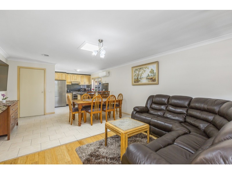 2/107 Seabrook Boulevard, Seabrook VIC 3028