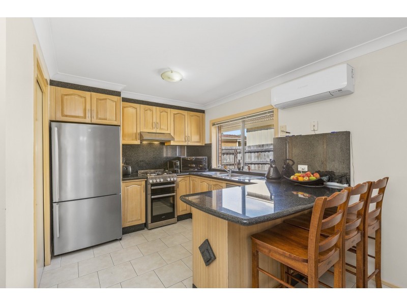 2/107 Seabrook Boulevard, Seabrook VIC 3028