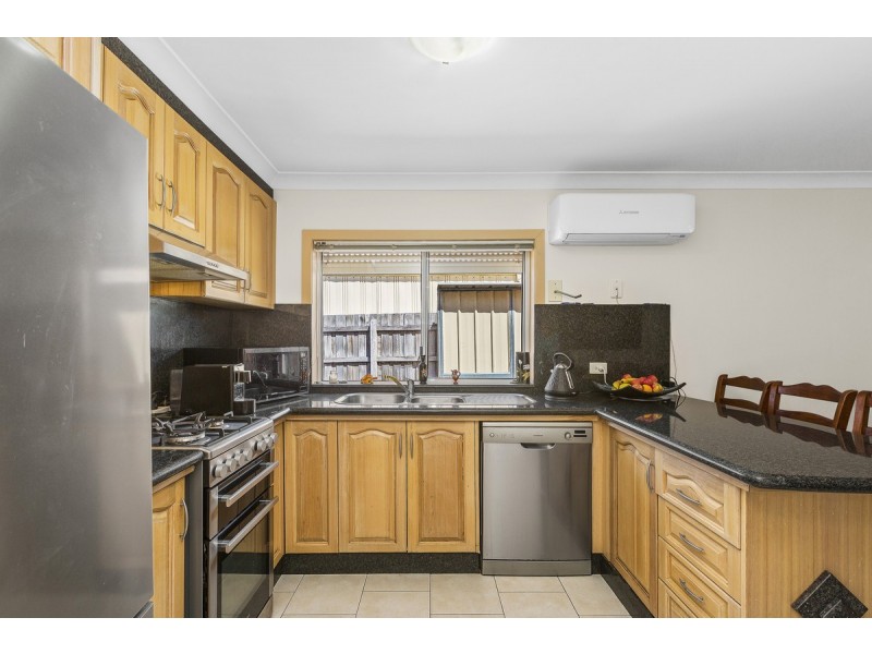 2/107 Seabrook Boulevard, Seabrook VIC 3028