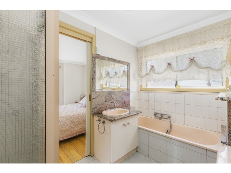 2/107 Seabrook Boulevard, Seabrook VIC 3028