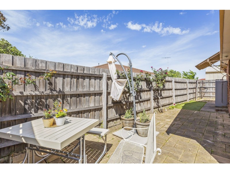 2/107 Seabrook Boulevard, Seabrook VIC 3028