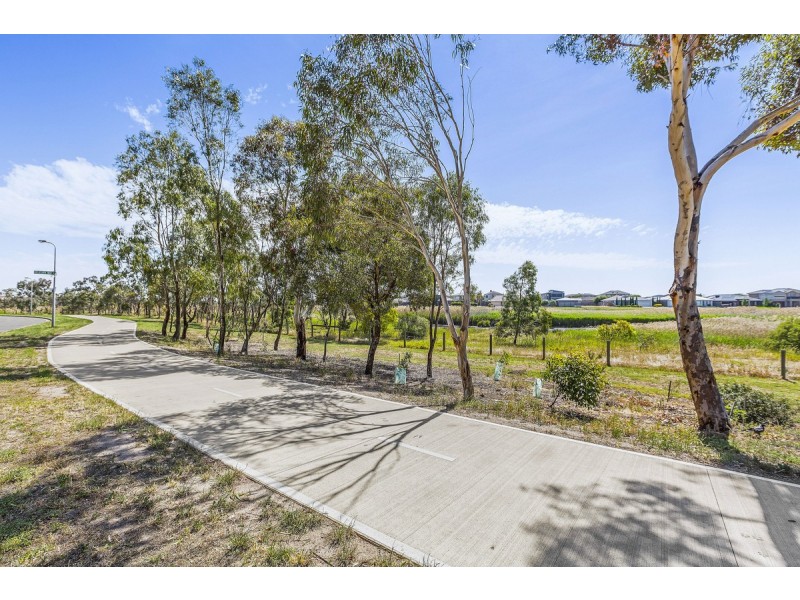2/107 Seabrook Boulevard, Seabrook VIC 3028