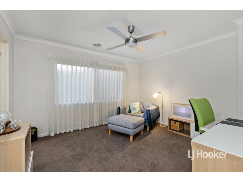 47 Barnstormer Boulevard, Point Cook VIC 3030