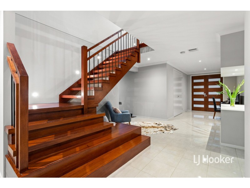 11 Royal Circuit, Point Cook VIC 3030