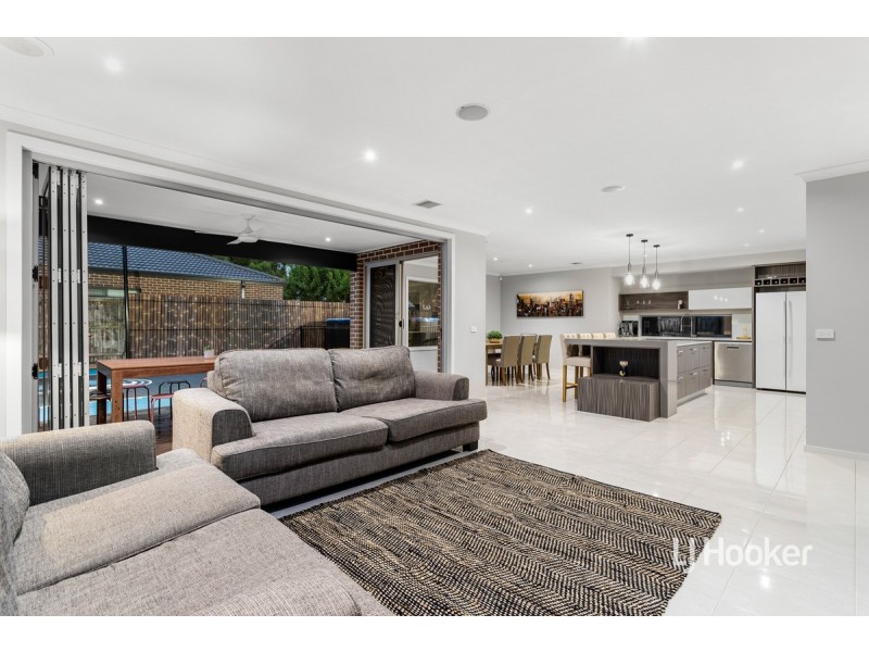 11 Royal Circuit, Point Cook VIC 3030