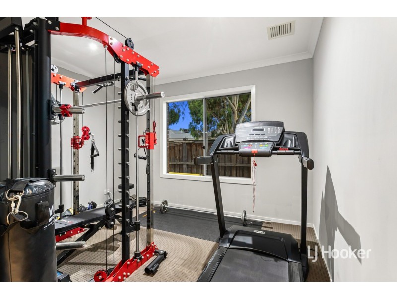 11 Royal Circuit, Point Cook VIC 3030
