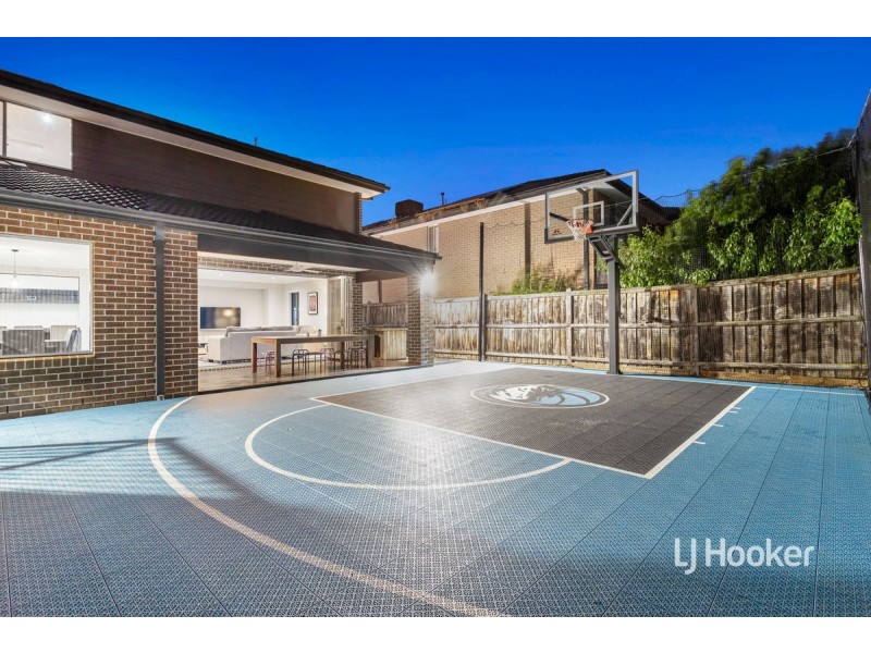 11 Royal Circuit, Point Cook VIC 3030