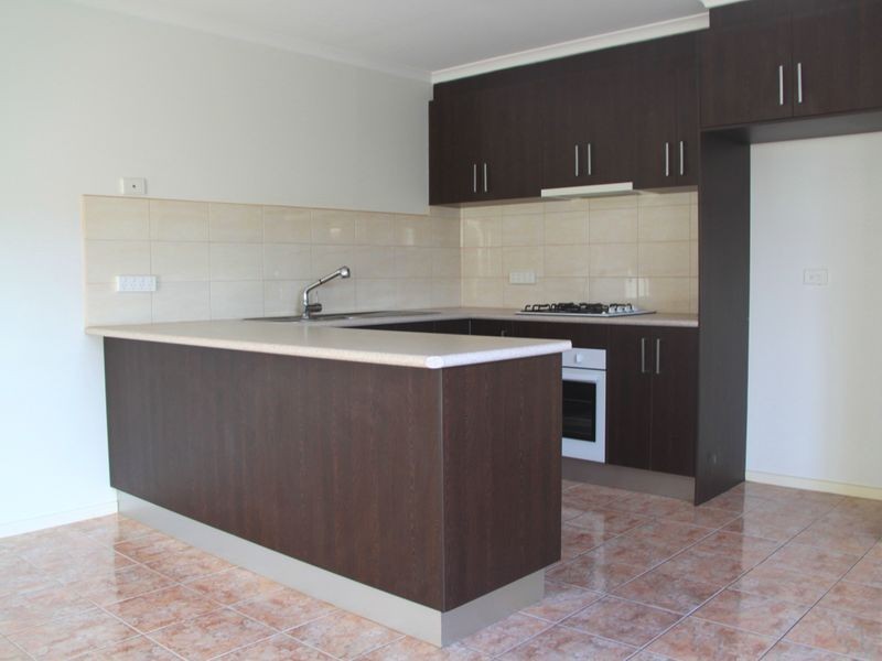 1/11 Indwe Steet, West Footscray VIC 3012