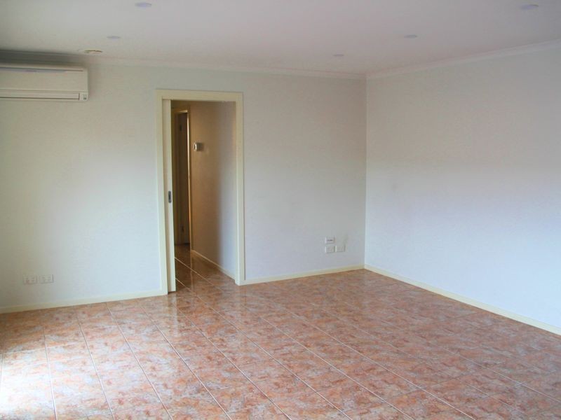 1/11 Indwe Steet, West Footscray VIC 3012