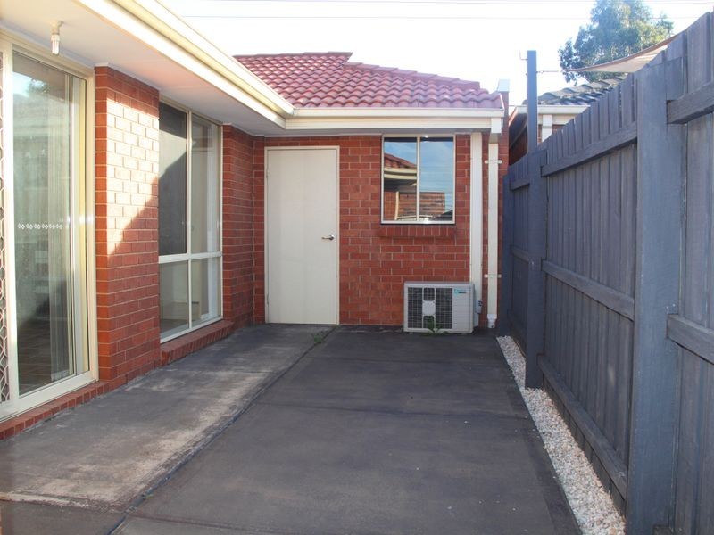 1/11 Indwe Steet, West Footscray VIC 3012