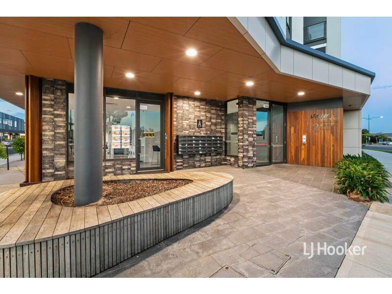 102/2 Kenswick Street, Point Cook VIC 3030