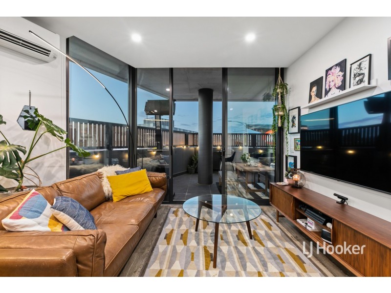 102/2 Kenswick Street, Point Cook VIC 3030