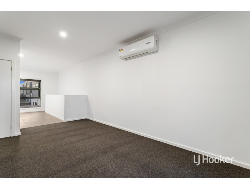 3 Hiddleston Court, Cranbourne West VIC 3977