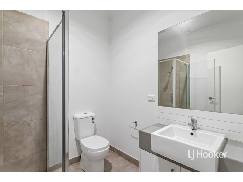 3 Hiddleston Court, Cranbourne West VIC 3977