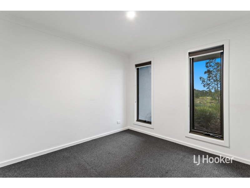 3 Hiddleston Court, Cranbourne West VIC 3977