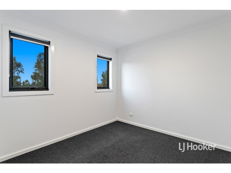 3 Hiddleston Court, Cranbourne West VIC 3977