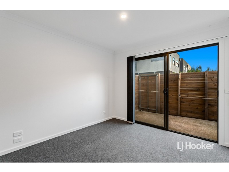 3 Hiddleston Court, Cranbourne West VIC 3977