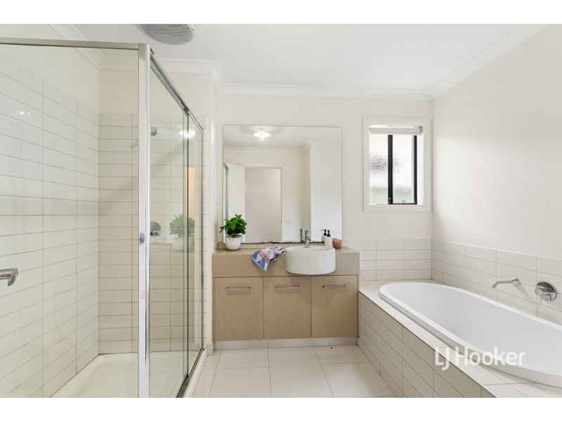 10 Rathgar Mews, Wyndham Vale VIC 3024