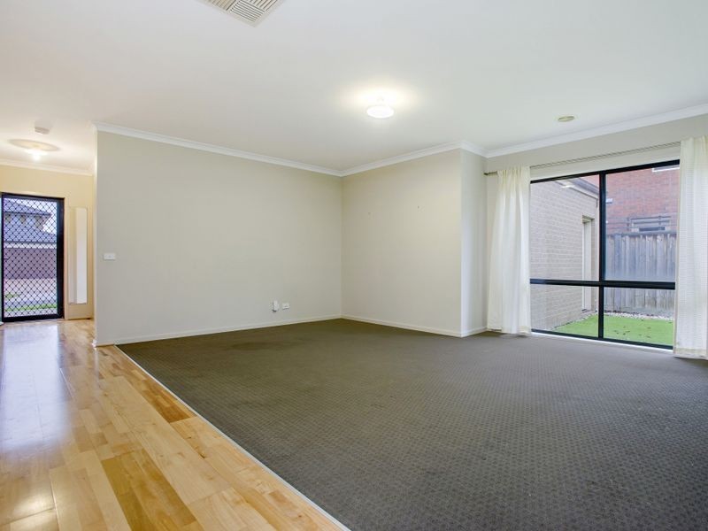 76 Urban Drive, Williams Landing VIC 3027