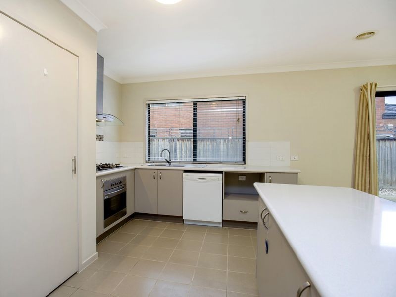 76 Urban Drive, Williams Landing VIC 3027