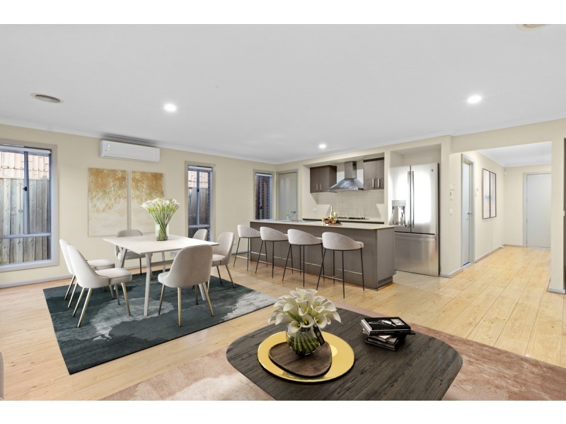 1 Warren Place, Truganina VIC 3029