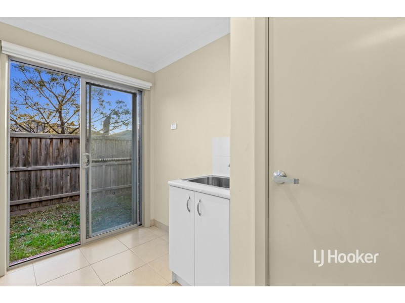 1 Warren Place, Truganina VIC 3029