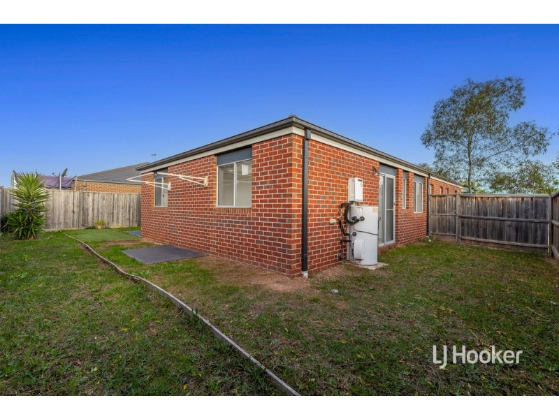 1 Warren Place, Truganina VIC 3029