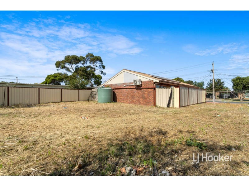 16 Pannam Drive, Hoppers Crossing VIC 3029
