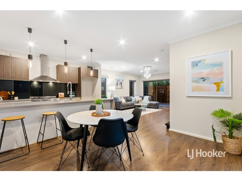 9 Treeleaf Avenue, Point Cook VIC 3030
