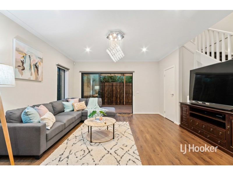 9 Treeleaf Avenue, Point Cook VIC 3030