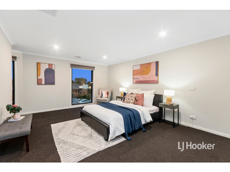 9 Treeleaf Avenue, Point Cook VIC 3030
