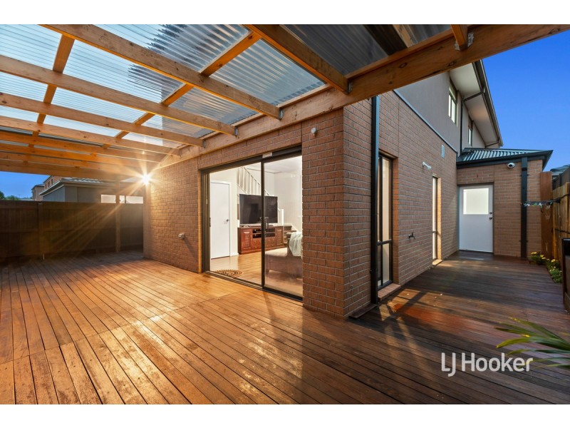 9 Treeleaf Avenue, Point Cook VIC 3030