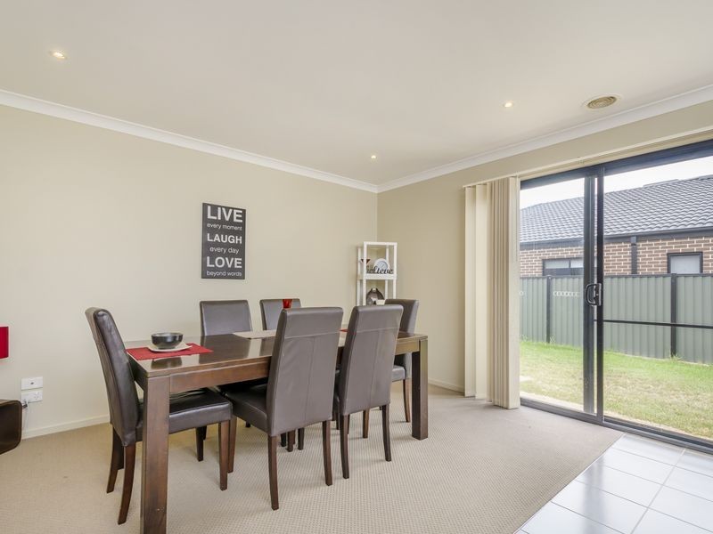 23 Fairbridge Road, Point Cook VIC 3030