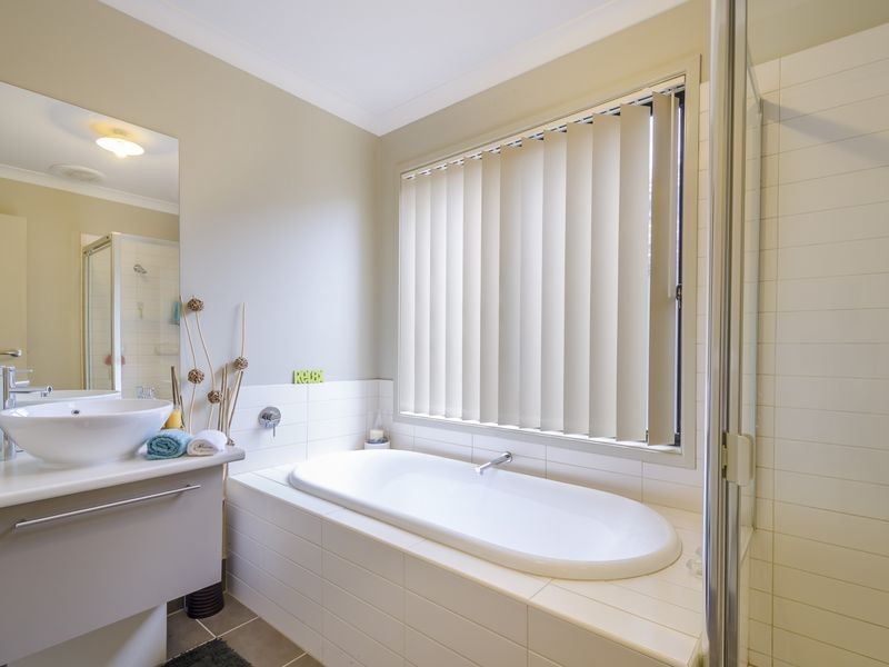 23 Fairbridge Road, Point Cook VIC 3030