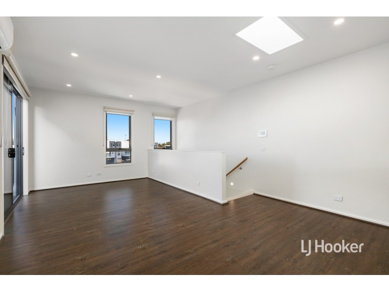 16 Lawler Street, Point Cook VIC 3030