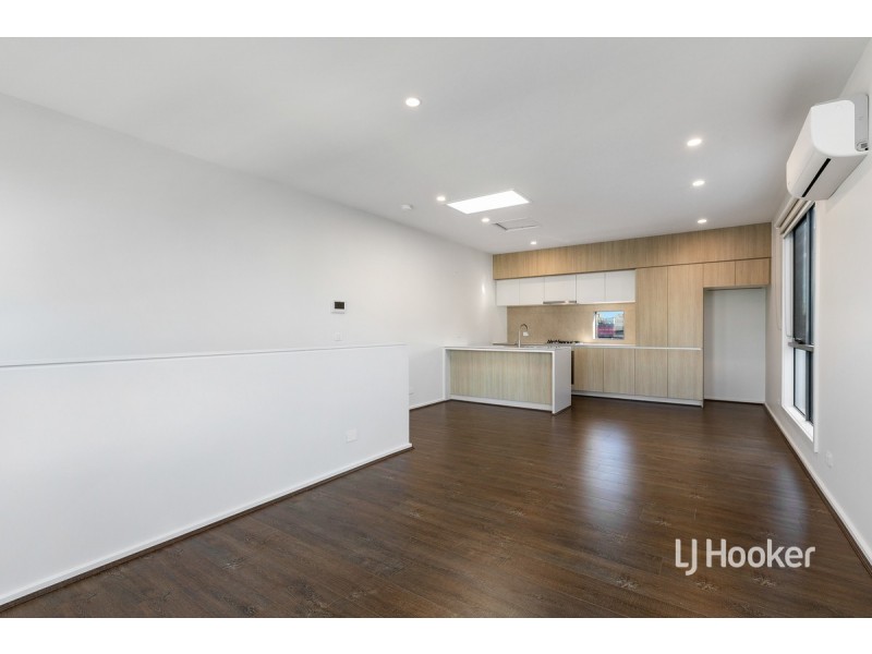 16 Lawler Street, Point Cook VIC 3030