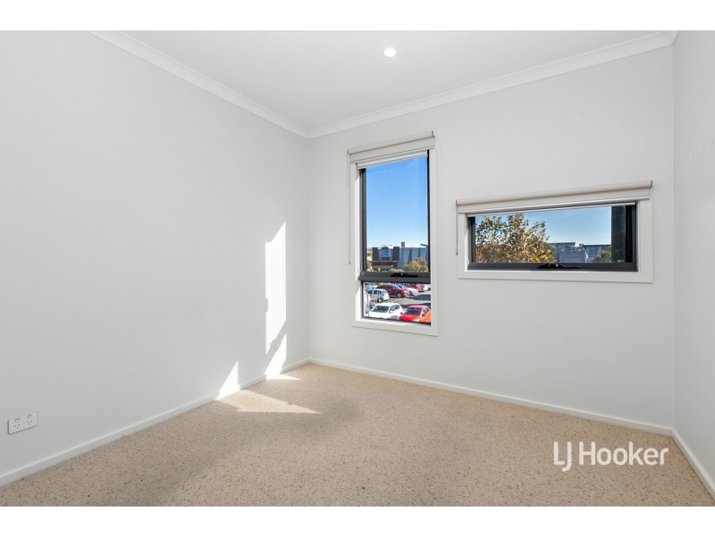 16 Lawler Street, Point Cook VIC 3030