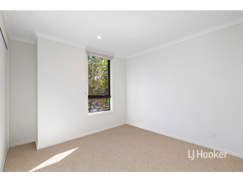 16 Lawler Street, Point Cook VIC 3030