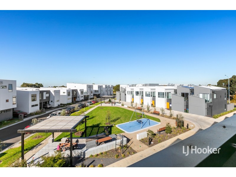 16 Lawler Street, Point Cook VIC 3030