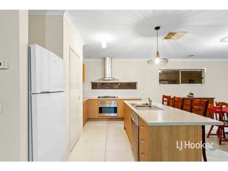 3 Opperman Place, Point Cook VIC 3030