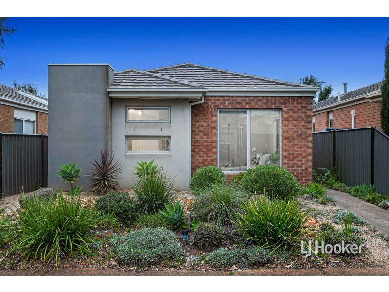 17 Archibald Chase, Point Cook VIC 3030