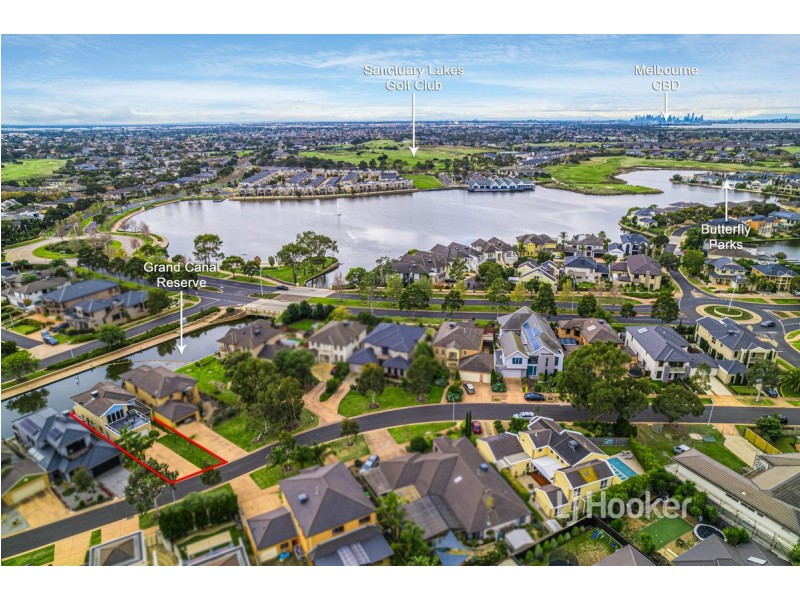 20 Sandy Point Road, Sanctuary Lakes VIC 3030