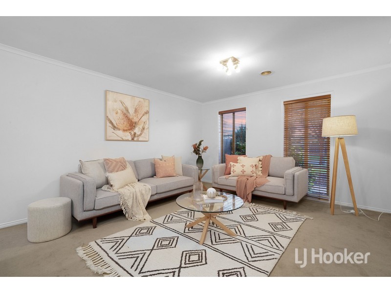 38 Willowgreen Way, Point Cook VIC 3030