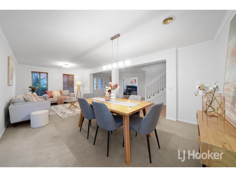 38 Willowgreen Way, Point Cook VIC 3030
