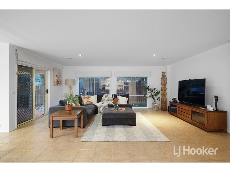 38 Willowgreen Way, Point Cook VIC 3030